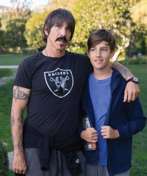 Everly Bear Kiedis father